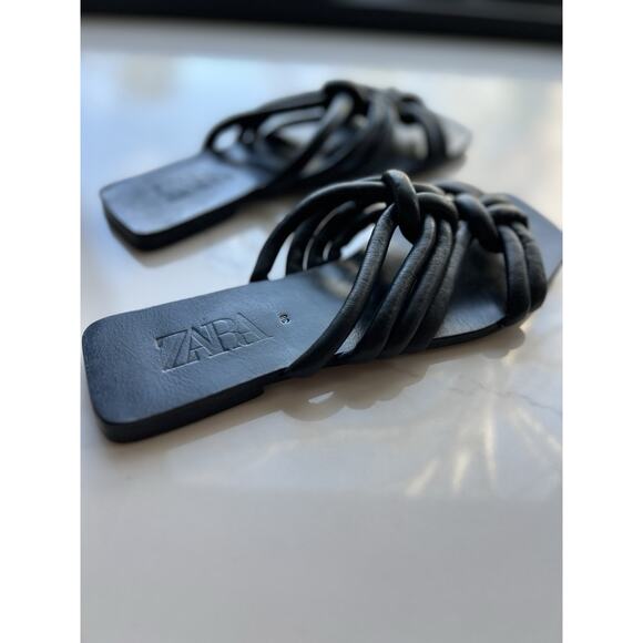 Zara Woman’s Black‎ Tube Leather Flat Sandals size 6 NWT - Picture 5 of 10